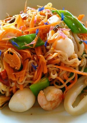 รูปของ ส้มตำแครอท-เส้นมาม่า-ทะเลสด