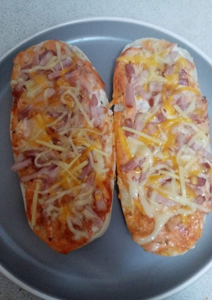 Una foto de Panini de jamón york y queso Philadelphia