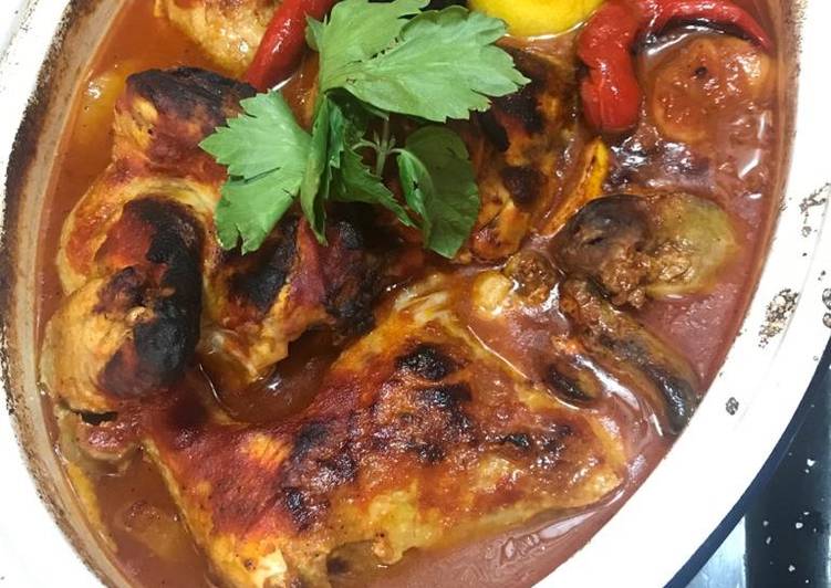 دجاج بالصلصة سهل وسريع