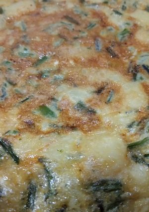 Una foto de Tortilla de patata con espárragos
