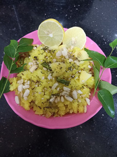 બટેટા કાંદા પૌવા.(bateta kanda poha resipe in gujrati) રેસીપી મુખ્ય ફોટો
