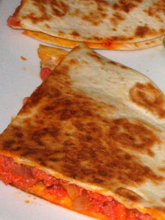 Una foto de Quesadillas de chorizo y queso