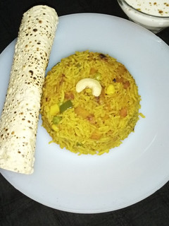 મિક્સ વેજીટેબલ પુલાવ (Mix Vegetable Pulao Recipe In Gujarati) રેસીપી મુખ્ય ફોટો