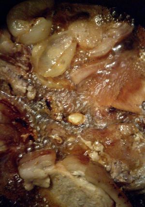 Konfitált bőrös malackaraj. GM recept fotója