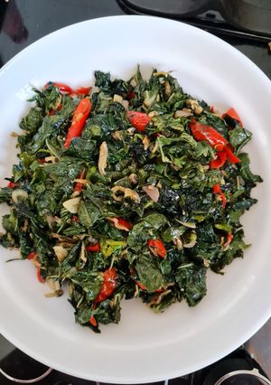 Foto resep Tumis daun singkong + pepaya dan teri medan