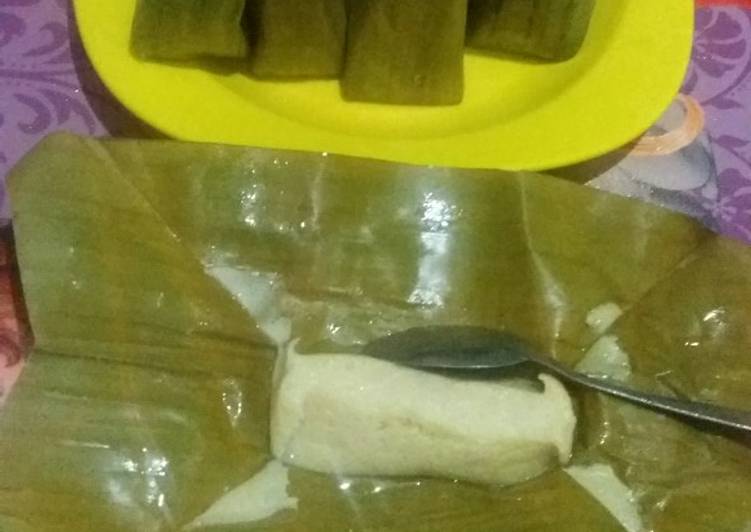 Barongko daun pisang