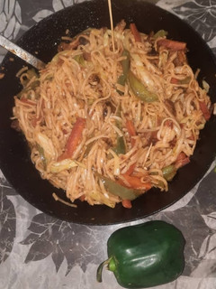 A picture of Spicy schezwan noodles.