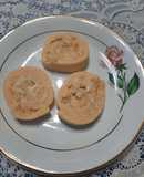 Pionono con roquefort, ananá y maní
