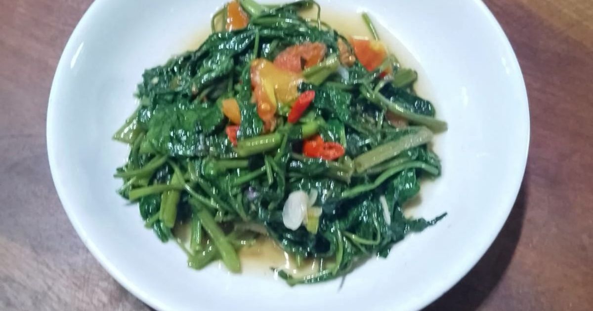 Tumis kangkung simple