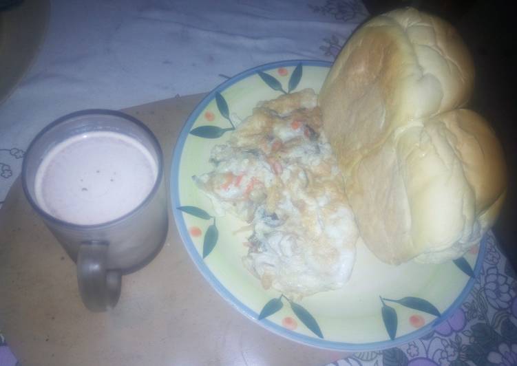 Bread and egg with beverage