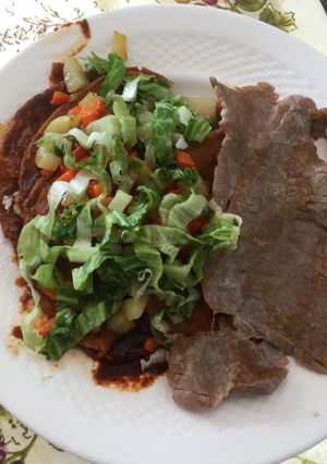 Una foto de Enchiladas rojas