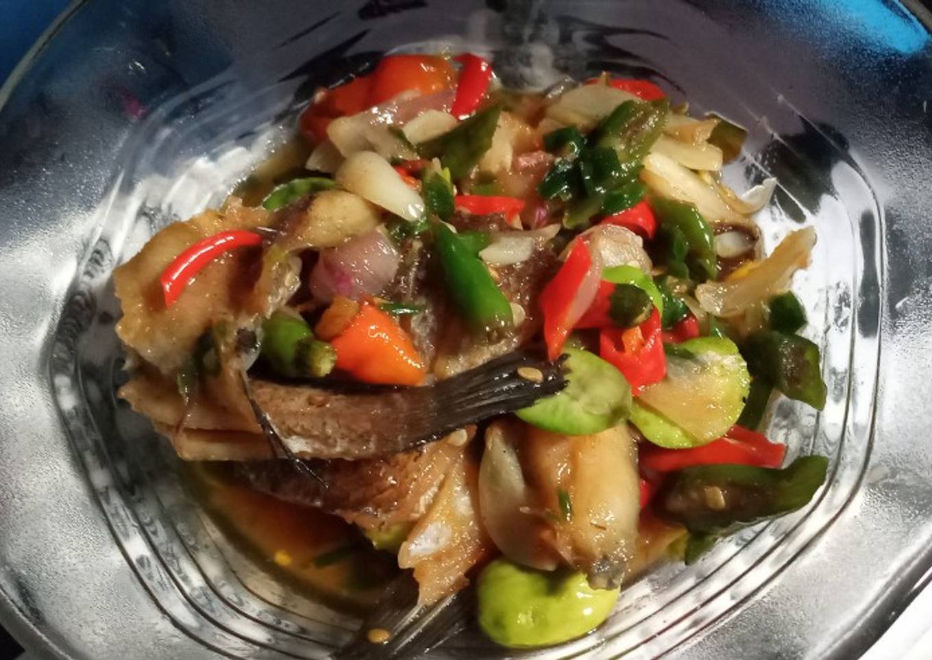 Tumis ikan gabus petai