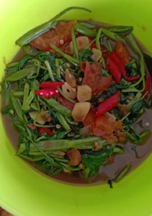Foto resep Kangkung terasi sambel setan,,,ala by me (kedai oppa jengkol)