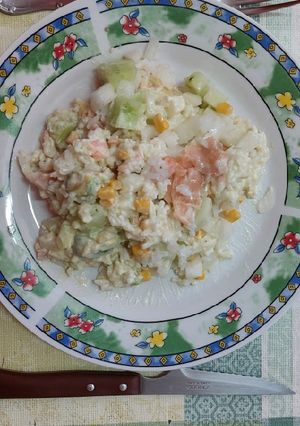 Una foto de Ensaladilla de arroz con aguacate