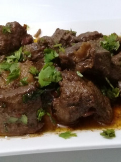 A picture of Beef liver, Kidney, fat, meat Masalay wale.