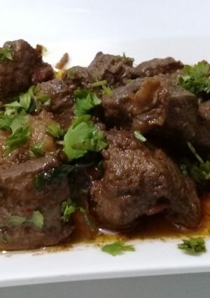 A picture of Beef liver, Kidney, fat, meat Masalay wale.