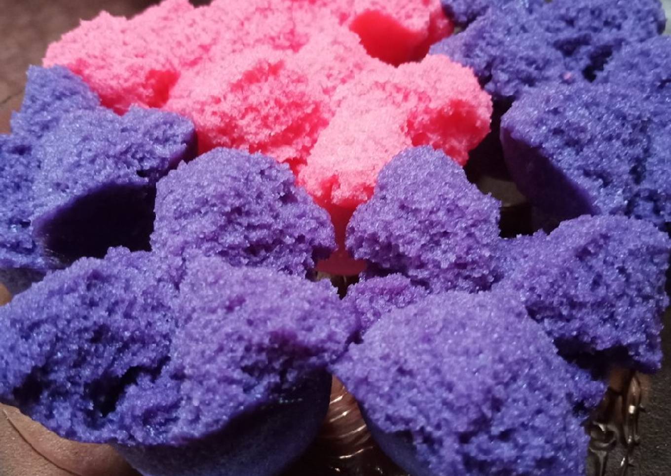Kue mangkok mekrok