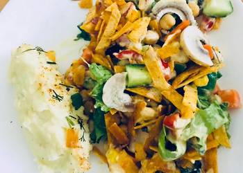 Easiest Way to Prepare Yummy Egyptian Salad with mashed potato 