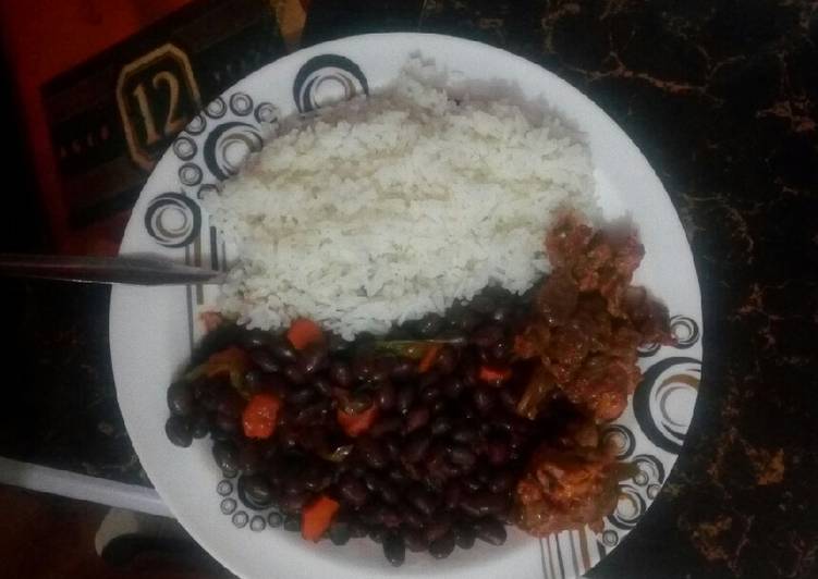Step-by-Step Guide to Prepare Speedy Black beans stew, beef fry with rice #authormarathon