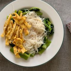 A picture of Mum's vermicelli dish.