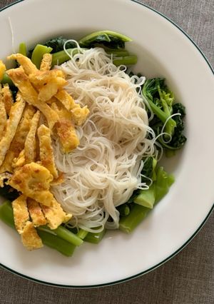A picture of Mum's vermicelli dish.