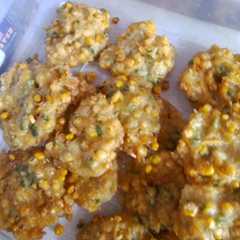 รูปของ Bakwan jagung renyah diluar lembut di dalam