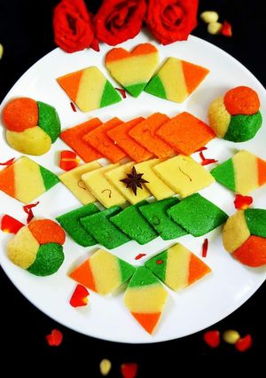 A picture of Tricolour peanut katli.
