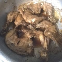 A picture of Steamed Chicken Legs.