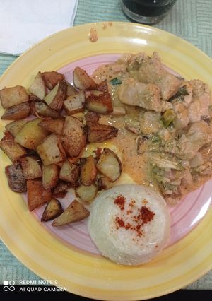 Una foto de Pollo al Verdeo y Panceta