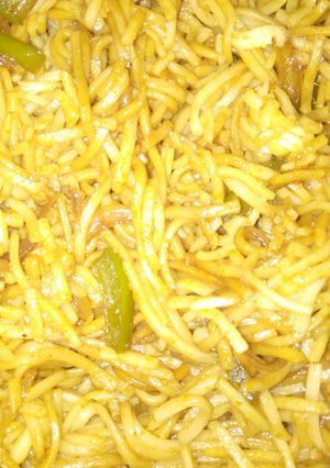 હકા નુડલ્સ (Hakka Noodles Recipe In Gujarati) રેસીપી મુખ્ય ફોટો