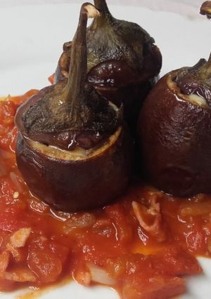 Una foto de Berenjenas baby rellenas