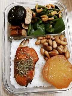 義大利香料雞翅便當 的食譜成品照片