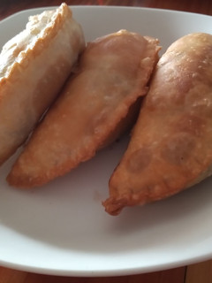 Una foto de Empanadas de pino fritas🤤