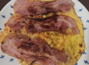 Foto principal de Tortilla de bacon y repollo