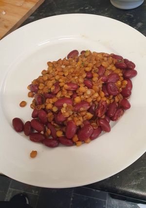 A picture of Green lentil and kidney bean snack.