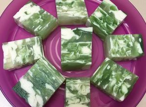 Hình của món Rau câu sơn thủy.