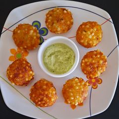 Sabudana vada A picture of Sabudana vada.