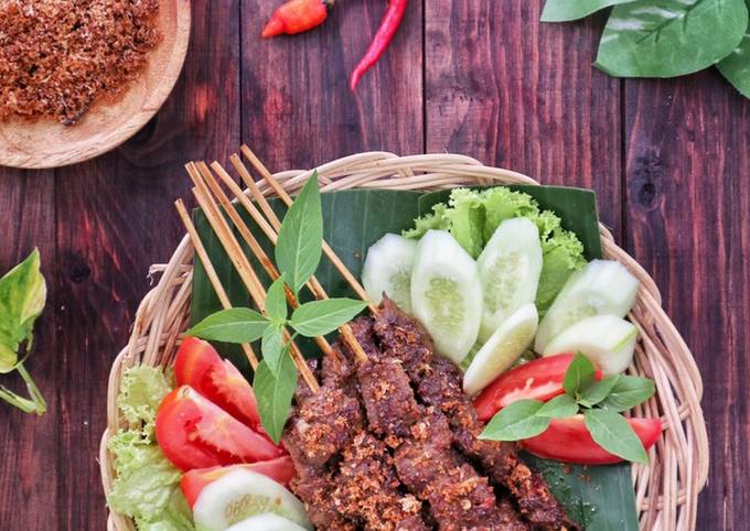 Yuk intip, Bagaimana cara bikin Sate Daging Serundeng sajian Hari Raya yang spesial