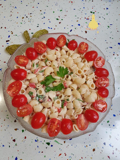 Una foto de *Ensalada Coditos de Pasta*