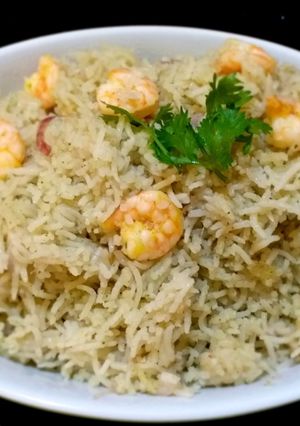 গ্রীন প্রন ফ্রাইড রাইস রেসিপির প্রধান ছবি