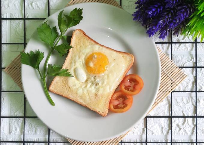 Roti Tawar Telur Mata Sapi