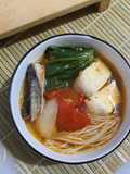 Sup tahu salmon enoki pedas ala fe