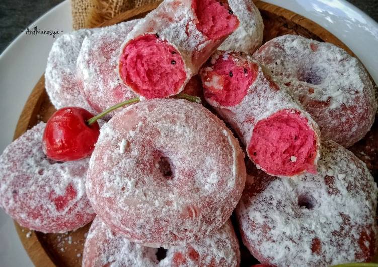 Langkah Mudah untuk Menyiapkan Donat Buah Naga (tanpa telur) Anti Gagal