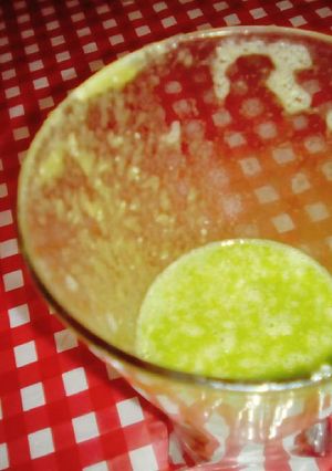 Una foto de Detox de acelga, naranja, durazno y avena 💪