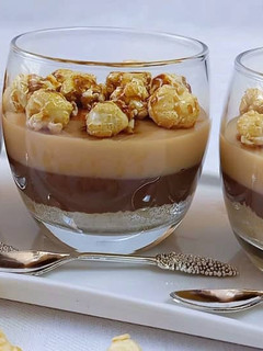صورة لوصفة تحلية بذوق شوكولاتة و الكراميل