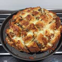 Foto principal de Hogaza de ajo, queso, tomate y champiñones