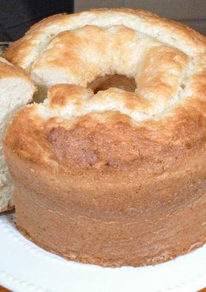 Foto de BOLO DE TAPIOCA DE LIQUIDIFICADOR | FOFINHO E DELICIOSO! DERRETE