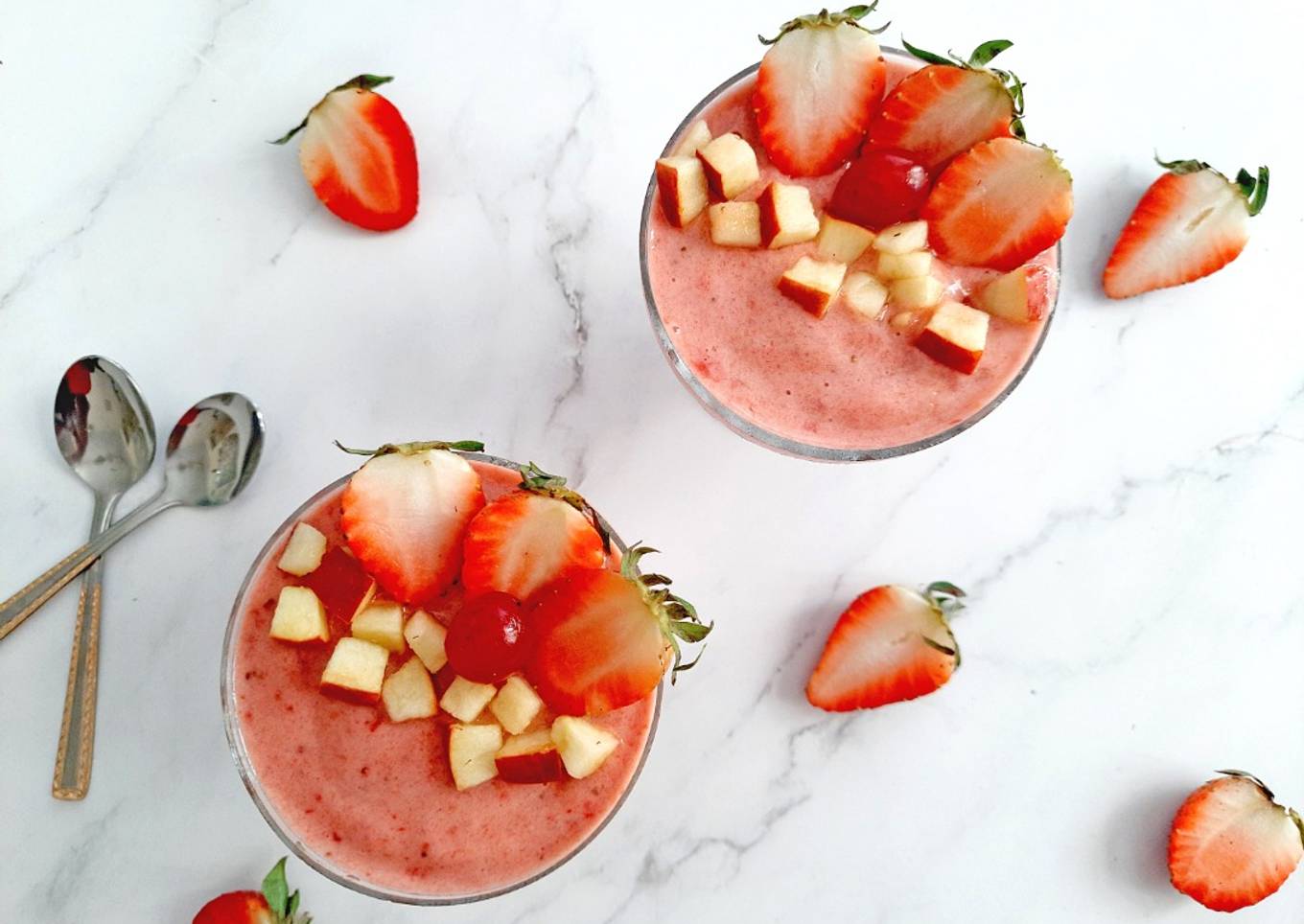 Strawberry Banana Smoothie Bowl