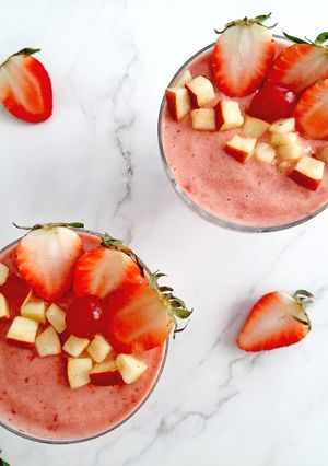 A picture of Strawberry Banana Smoothie Bowl.