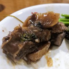 A picture of Sweet Sour Braised Pork Ribs.